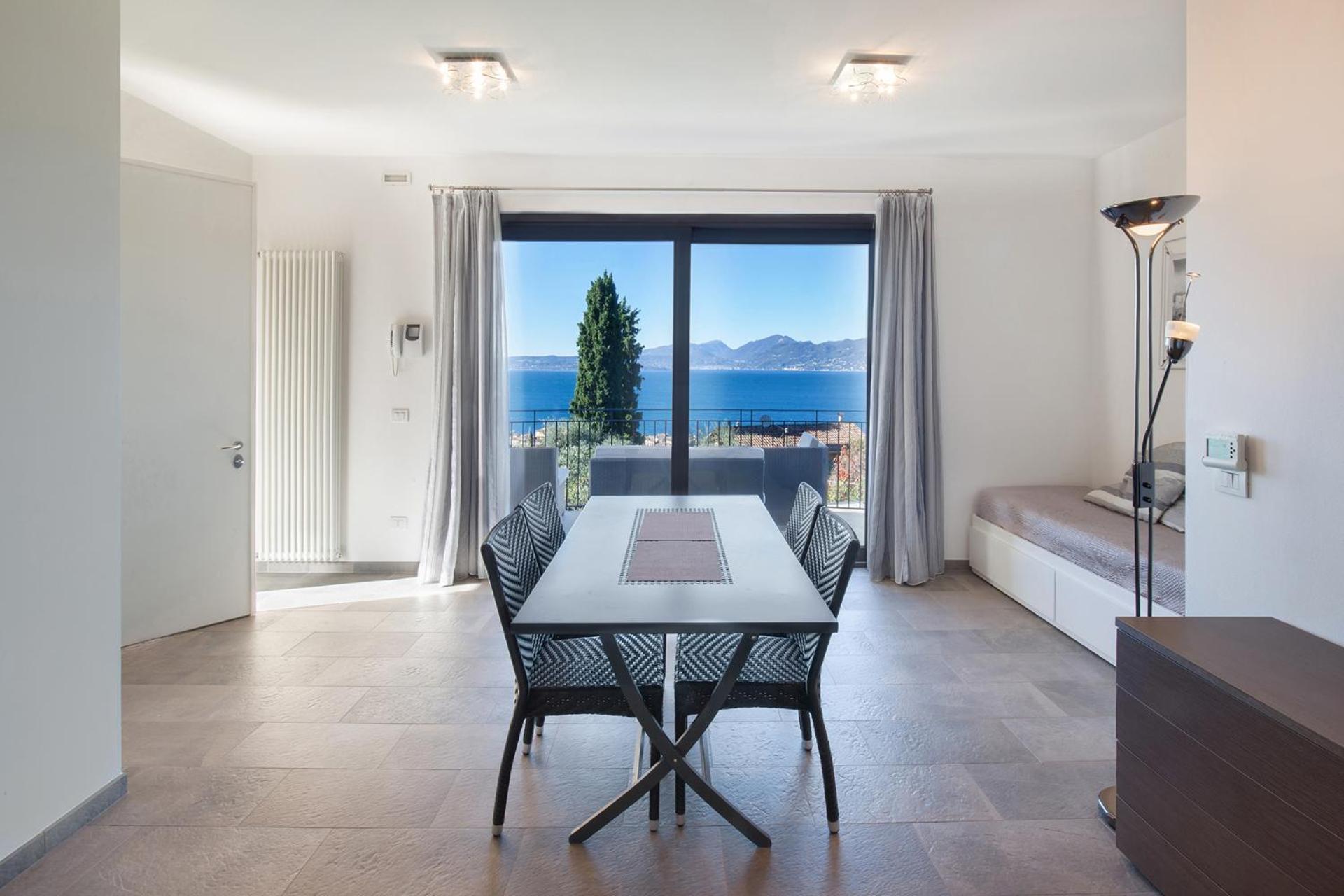 Villa Loncrino - Fine Living Torri Del Benaco Luaran gambar