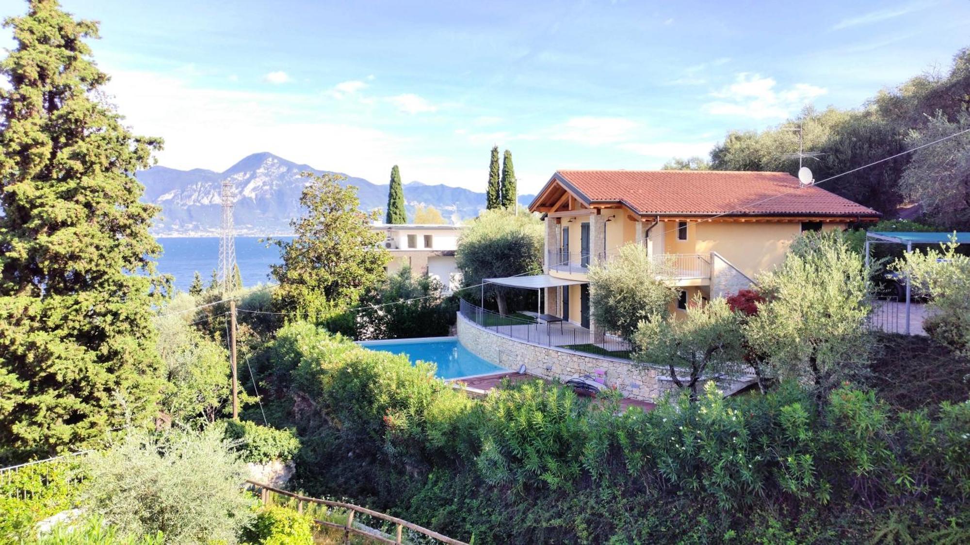 Villa Loncrino - Fine Living Torri Del Benaco Luaran gambar